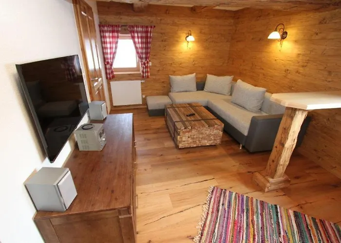 Hennleiten Huette * Reith bei Kitzbuehel