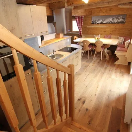 Hennleiten Huette Dağ evi *