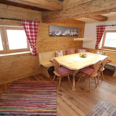Hennleiten Huette